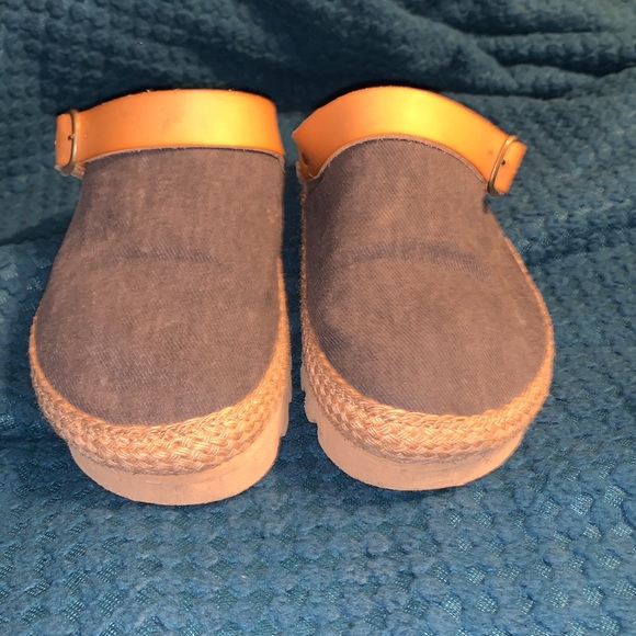 Reef Slide Clogs - Picture 5 of 7